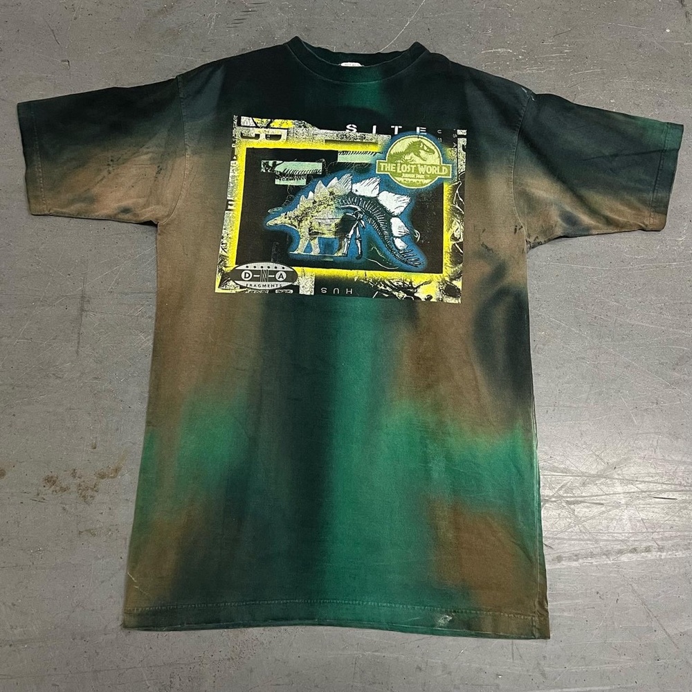Vintage Jurassic Park Lost World tie dye t shirt